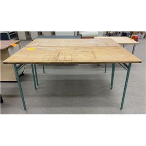 Lot 84

Work Benches